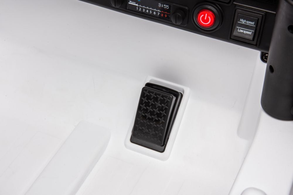 Elektrické auto Toyota FJ 4x4 – na akumulátor bílé