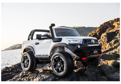 Elektrické auto Toyota Hilux s dálkovým ovládáním černé lakované