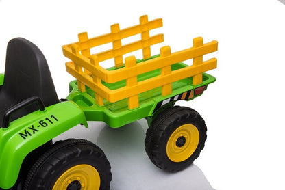 Elektrický traktor s přívěsem a dálkovým ovládáním zelený
