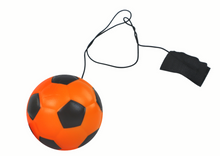 Fotbalový míč na gumičce jojo 6 cm – oranžový