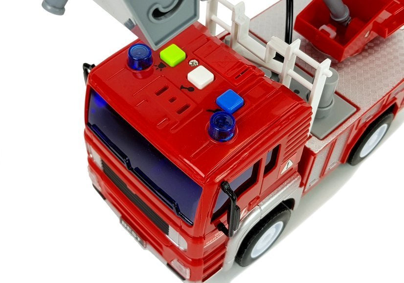 Hasičské auto 1:20 – s navijákem a žebříkem | červené