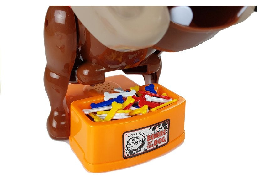 Hra Bad Dog - ukradni mu kosti, zručnostní hra pro děti