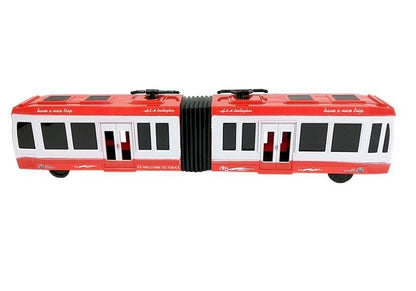Kloubový autobus s frikčním pohonem červený