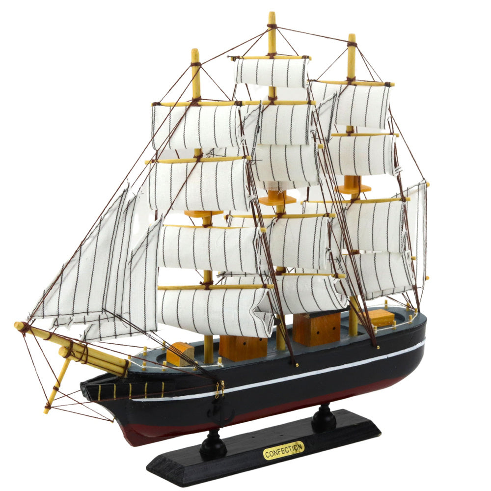 Kolekcjonerski model trojstěžníku – s plachtami 39cm | černý