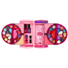 Kosmetická sada pro make-up a nehty s očními stíny a laky