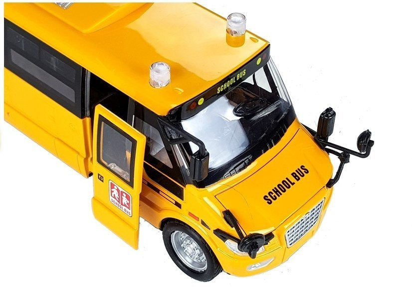 Kovový školní autobus s natahováním a zvuky