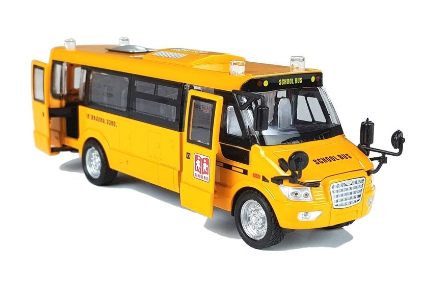 Kovový školní autobus s natahováním a zvuky