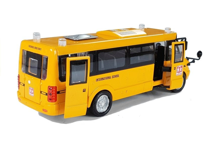 Kovový školní autobus s natahováním a zvuky