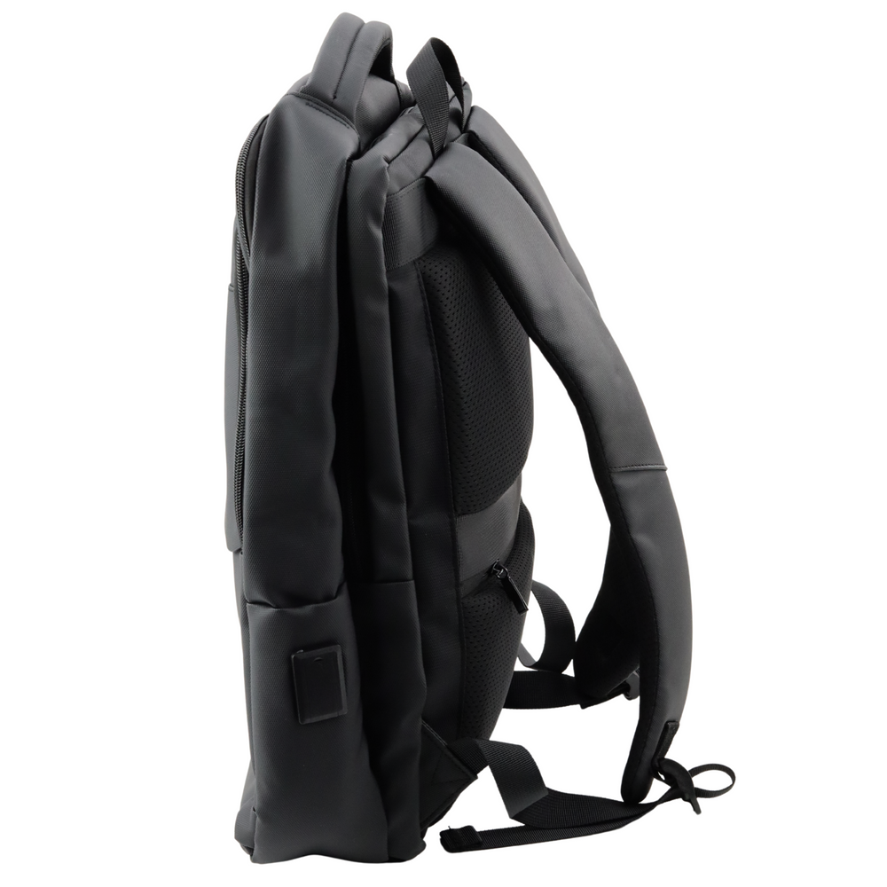 Městský batoh s USB kabelem – černý 16L 41cm na notebook