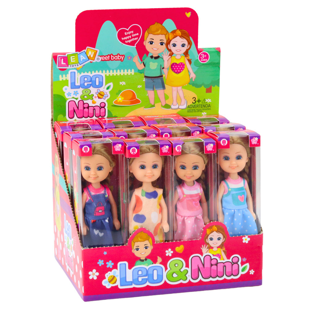 Mini panenka s dlouhými vlasy – 15cm šaty mix barev