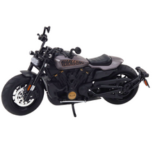 Motocykl Chopper kovový 1:12 – se světly a zvuky | černý
