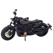 Motocykl Chopper kovový 1:12 – se světly a zvuky | černý