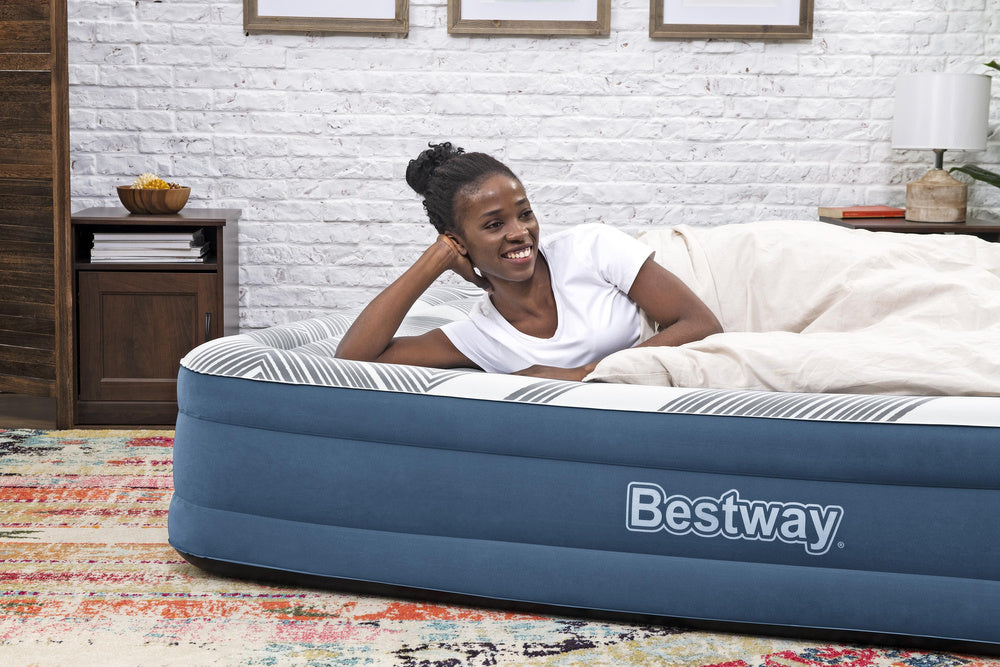 Nafukovací matrace 203x152 cm s vestavěnou pumpou – Bestway