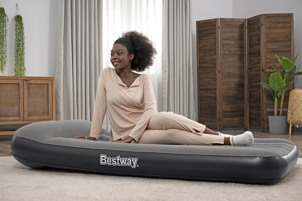 Nafukovací matrace 99x188x30 cm – s USB pumpou | Bestway
