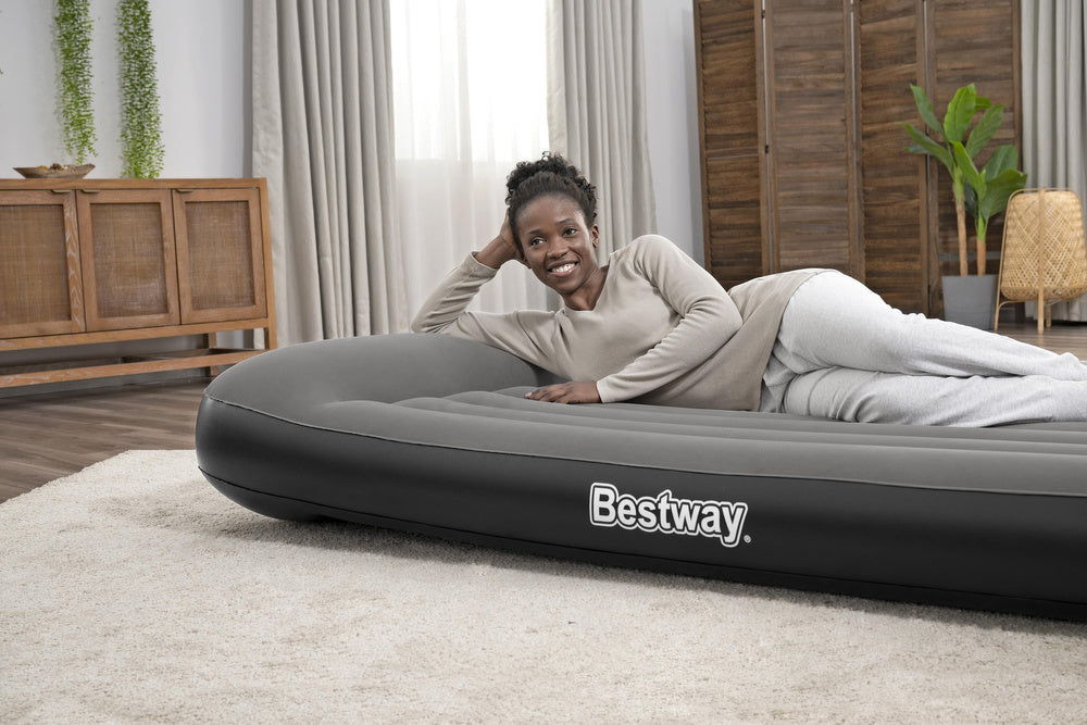 Nafukovací matrace pro dva 150x203 cm s USB pumpou – Bestway