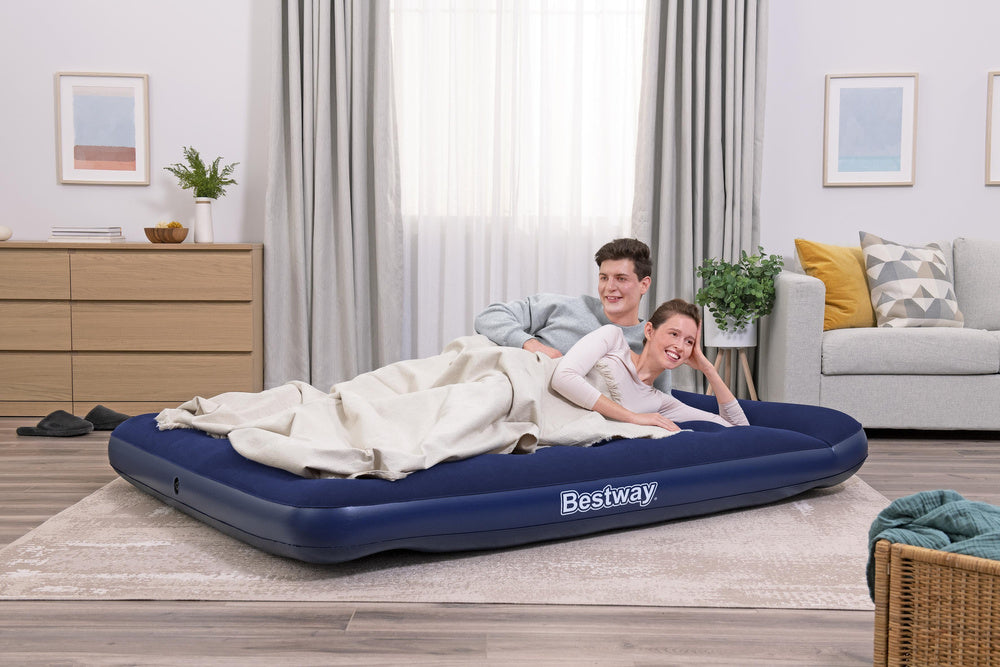 Nafukovací matrace s nožní pumpou 203x152 cm – Bestway 67226