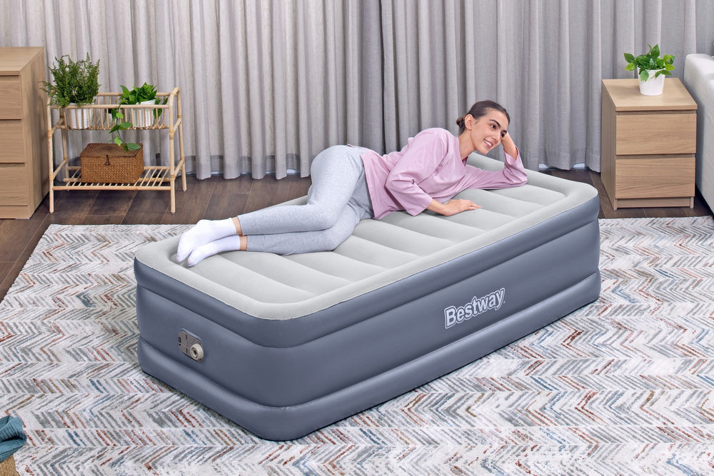 Nafukovací matrace s pumpičkou 191 x 97 x 51 cm – Bestway