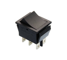 Odbíjecí spínač pod plynový pedál 6 PIN