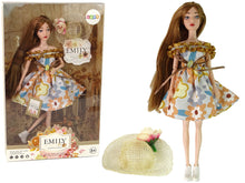 Panenka Emily s kloboukem a dlouhými vlasy 30 cm