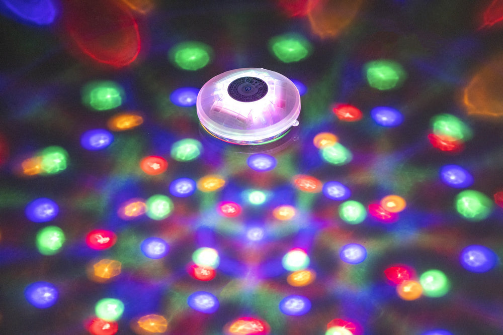 Plovoucí LED lampa do bazénu na baterie – Bestway 58419