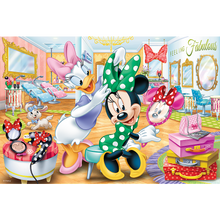 Puzzle 100 dílků Minnie v kosmetickém salonu – Disney Minnie
