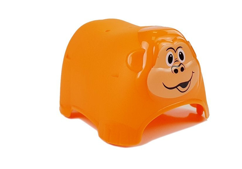 Pyramida pro miminka se zvířátky z barevných kelímků