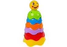 Pyramida pro miminka z barevných kelímků tęczová