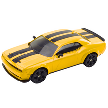 RC auto na drift s výměnnými koly a 4WD pohonem žluté