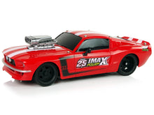 RC sportovní auto 1:16 s pilotem červené s bílými pruhy