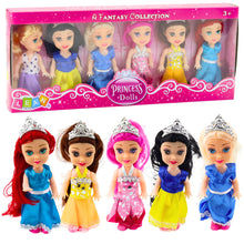 Sada mini panenky princezny 11cm – pohádkové šaty 6ks