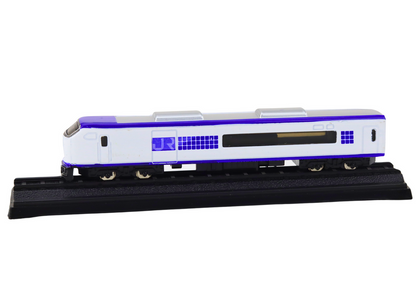 Sběratelský model vlaku 1:48 kovový vagon bílo modrý