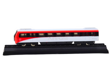 Sběratelský model vlaku kovový 1:48 červeno bílý