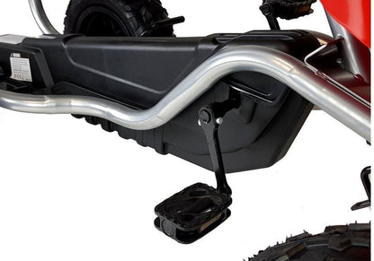 Šlapací gokart s nafukovacími koly a ruční brzdou červený