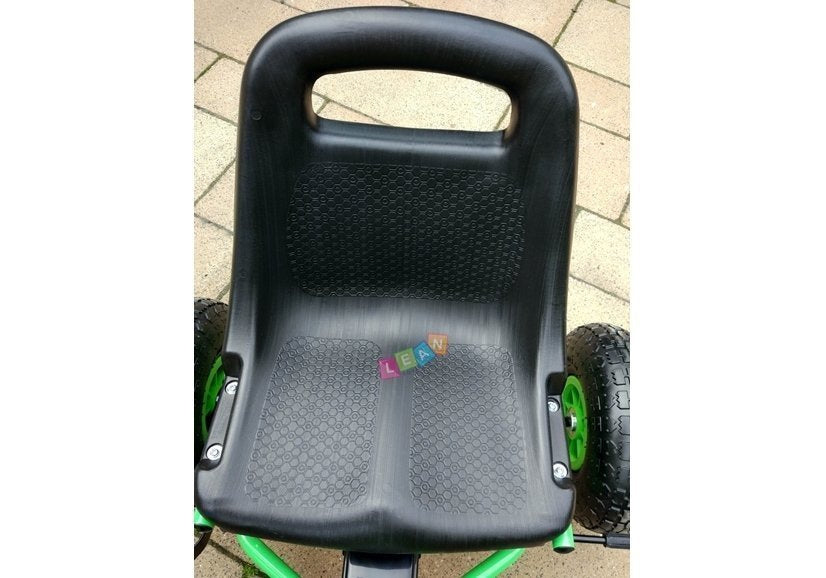 Šlapací gokart s nafukovatelnými koly a ručními brzdami zelený