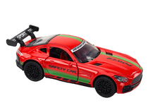 Sportovní auto 1:32 se zvuky a figurkou – červené kovové