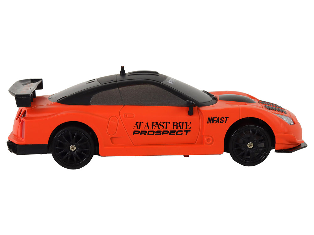 Sportovní auto na dálkové ovládání 1:24 – s výměnnými koly