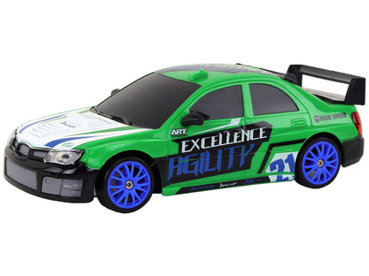 Sportovní auto na dálkové ovládání 1:24 – zelené s výměnnými koly
