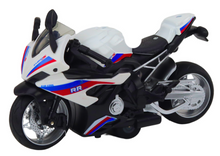 Sportovní motocykl s frikčním pohonem bílý zelený modrý
