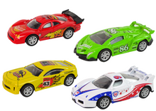 Sportovní závodní auto s frikcí – měřítko 1:43 | 4 barvy