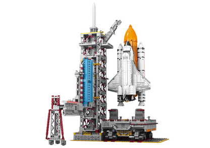 Stavebnice Vesmírná stanice s raketou – 4392 dílků