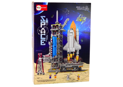 Stavebnice Vesmírná stanice s raketou – 4392 dílků