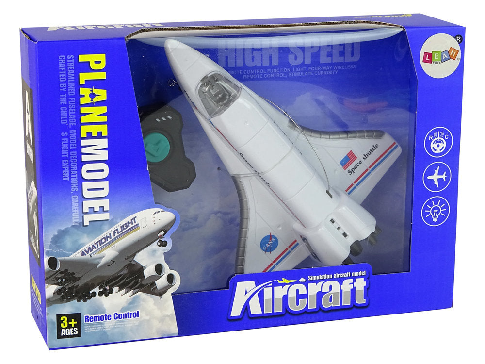 Stíhačka na dálkové ovládání s pilotem bílá