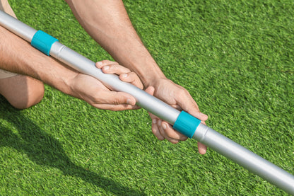 Teleskopická tyč na čištění bazénů 140 cm – Bestway