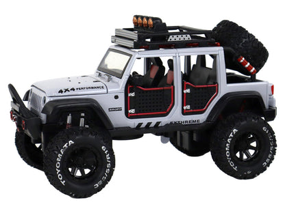 Terénní auto 4x4 se světly a zvuky – frikční pohon