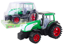Velký farmářský traktor s pohonem zelený