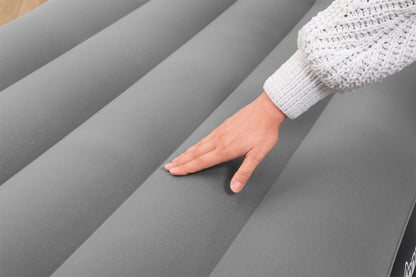 Velurový nafukovací matrace s elektrickou pumpou 191×97×46 cm – Bestway