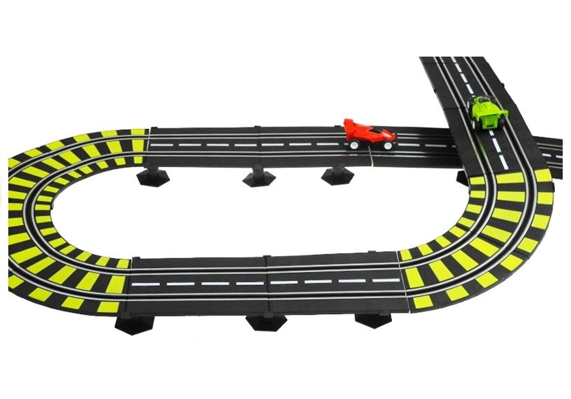 Závodní autodráha 11 metrů s 2 autíčky a adaptérem