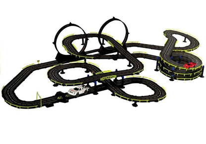 Závodní dráha s 2 autíčky – slot cars 1:43 s ovladači